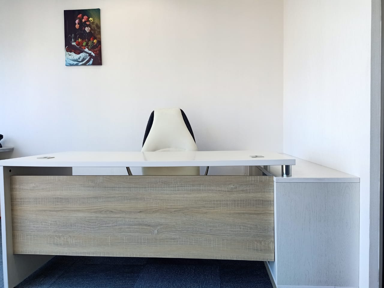 Free Parking | Furnished Working Space in a Strategic Location